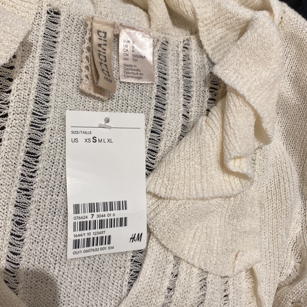 H&M Ruffle Tie Neck Sweater - Picture 8 of 10